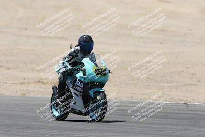 media/Apr-20-2025-CVMA (Sun) [[39090e8767]]/Race 11-500-350 Supersport (Holeshot)/